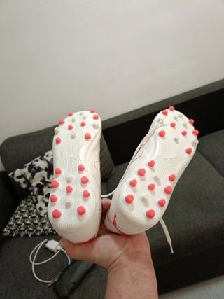 Bambas Fútbol Puma Tacos Blancas y Rojas