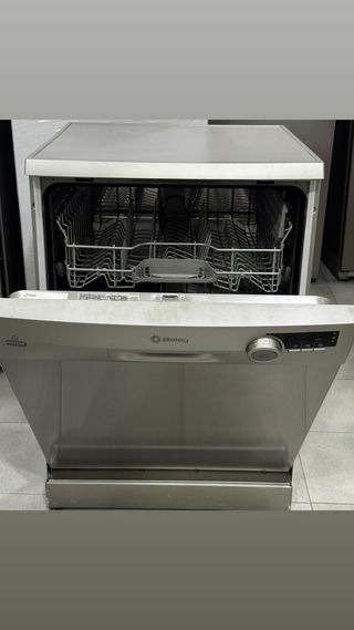 LAVAVAJILLAS MARCA BALAY EN INOX 