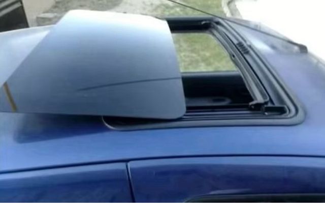 Teto solar universal Webasto