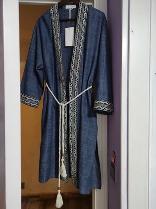 Kimono Zara Azul con Bordado