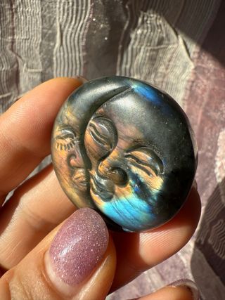 Figura Sol e Lua em Labradorita Azul