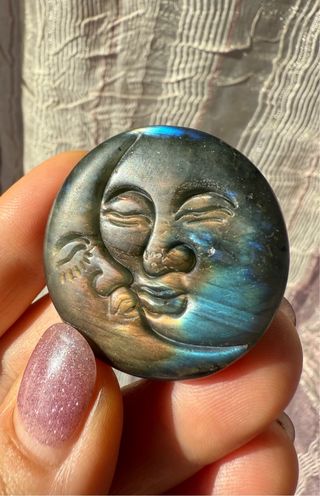 Figura Sol e Lua em Labradorita Azul