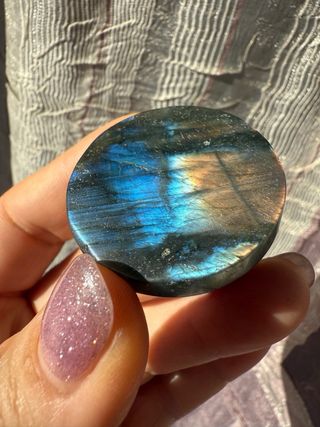 Figura Sol e Lua em Labradorita Azul