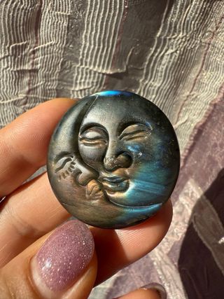 Figura Sol e Lua em Labradorita Azul