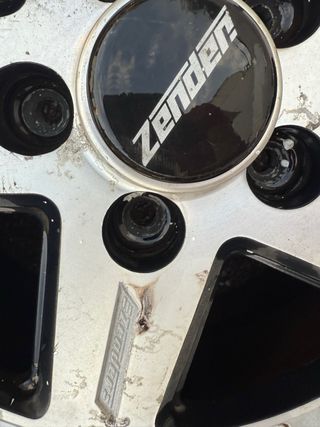 llantas alemanas marca zenden de 15” de Mercedes