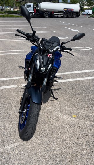 Yamaha MT-07 Azul 2024