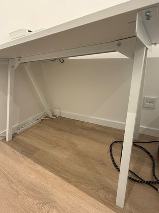 Escritorio blanco TROTTEN IKEA