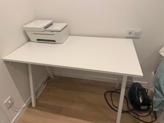 Escritorio blanco TROTTEN IKEA