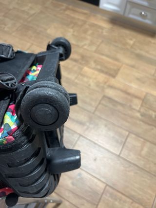 Mochila Totto escolar con estampado de corazones
