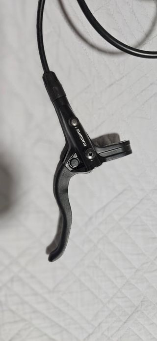 Freno delantero Shimano MT401