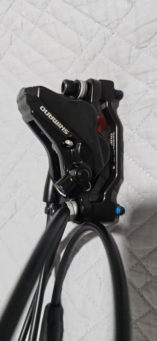 Freno delantero Shimano MT401