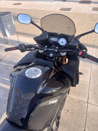 Yamaha FZ8 S