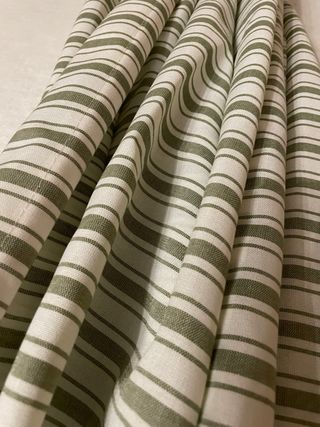 Estor Ikea Verde y Blanco