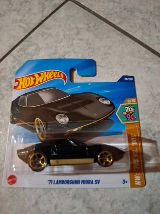 Hot Wheels '71 Lamborghini Miura SV