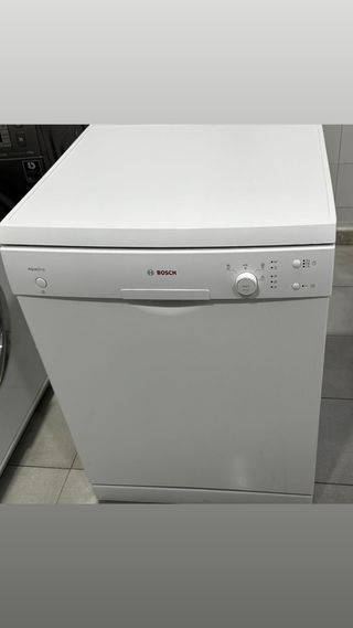 LAVAVAJILLAS MARCA BOSCH EN BLANCO 