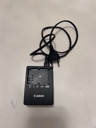 Caricatore originale Canon LC-E6E e batteria LP E6NH 