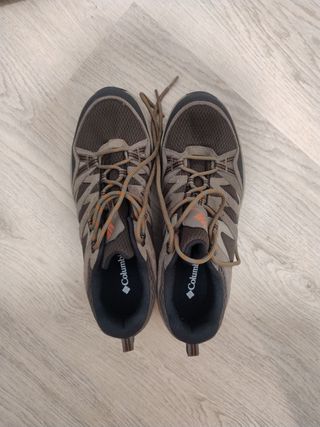 Zapatillas senderismo Columbia marrones