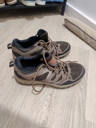 Zapatillas senderismo Columbia marrones