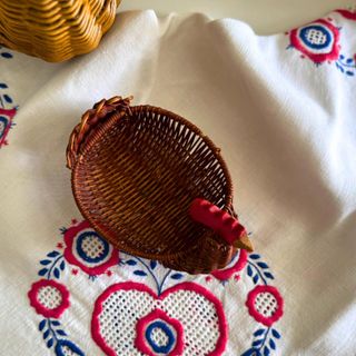 Par de Cestas Gallina Mimbre