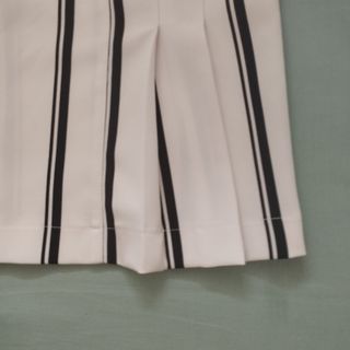 Falda elegante con rayas