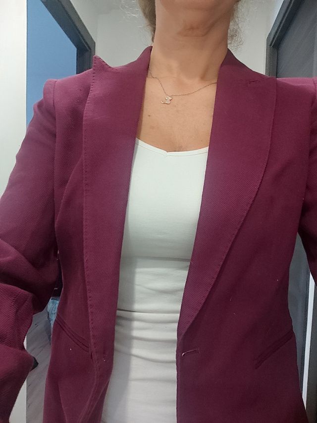 Chaqueta entallada morada Massimo Dutti