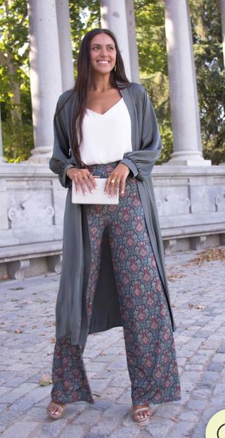 Kimono verde y estampado floral