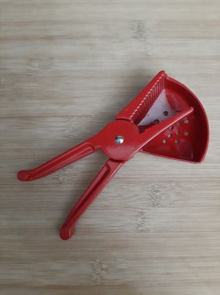 Esmagador de Alho Metal Vermelho