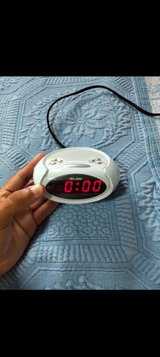 Reloj despertador ELBE