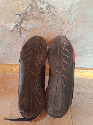 Tenis Puma Ferrari Negros y Rojos