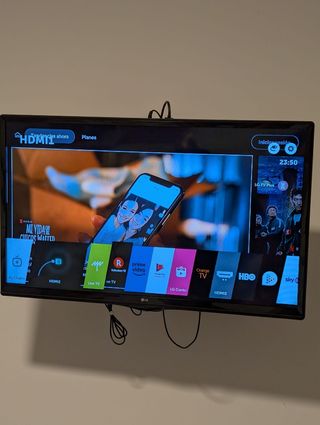 Televisor LG 28 MT49S