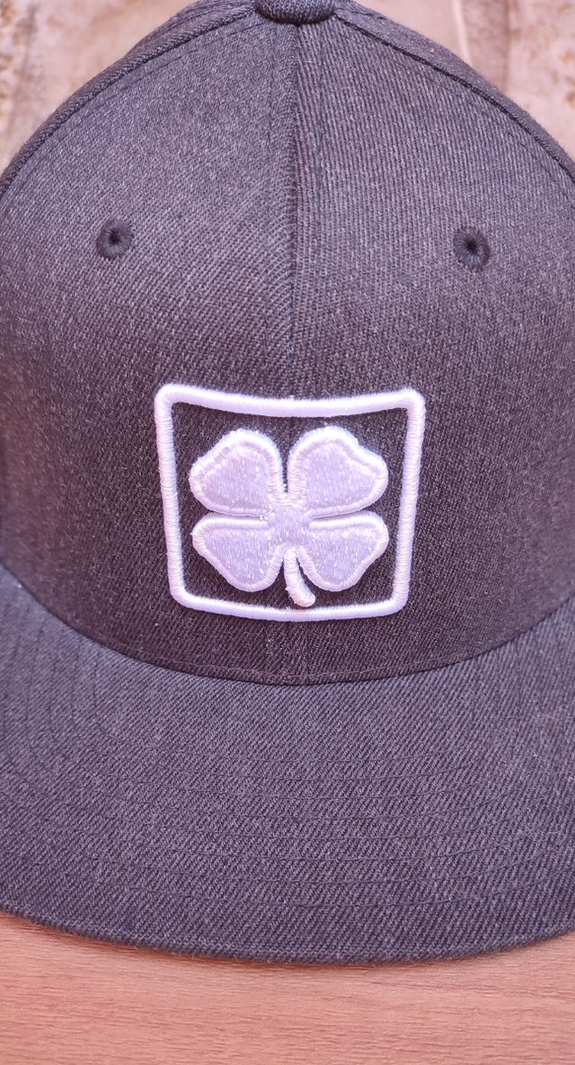 Cappello Live Lucky Quadrifoglio