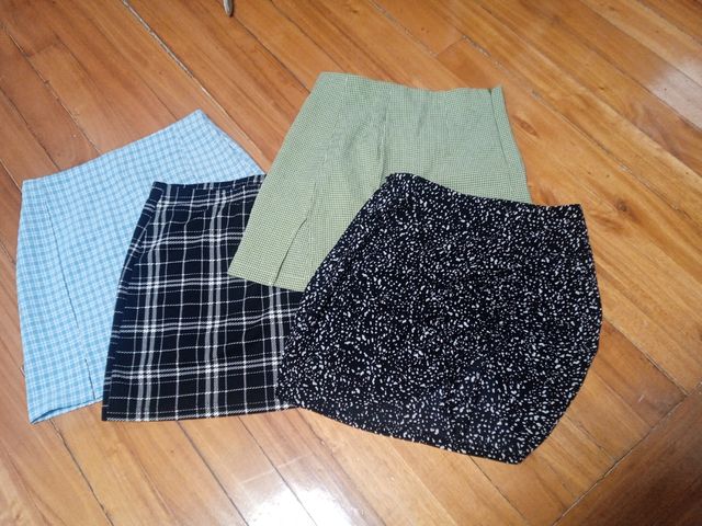 Set di 4 gonne stampate