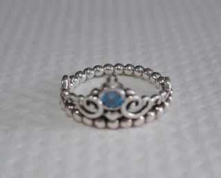 Anillo Pandora Tiara Corazón Azul Plata