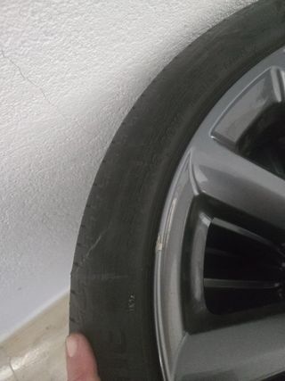 Llantas Mazda 6 con neumáticos 75%