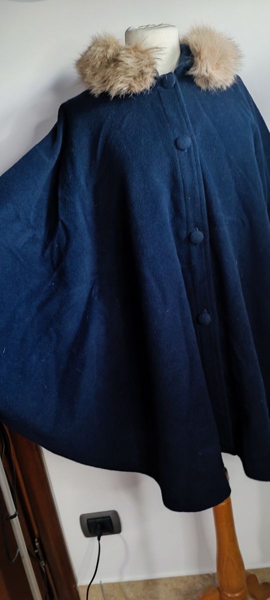 Mantella poncho vintage pellicciotto