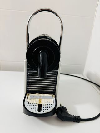 Cafetera Nespresso Pixie— USADO