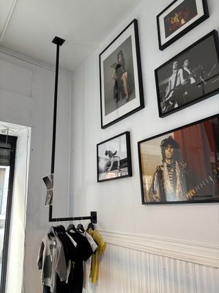 Mobiliario para tienda de ropa, estilo industrial 
