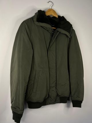 Casaco Acolchoado Pull&Bear com Capuz