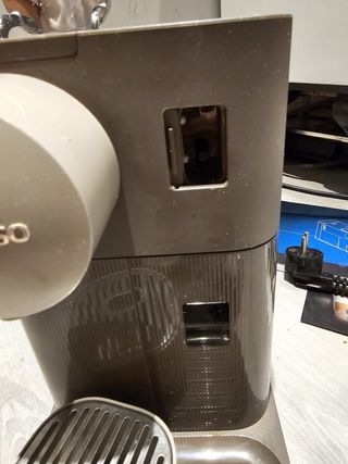 Cafetera Nespresso Latissima One DeLonghi