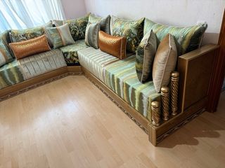 Sofá Marroquí Beige y Dorado