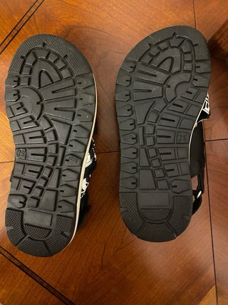 Sandálias Versace Tamanho 29