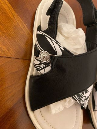 Sandálias Versace Tamanho 29