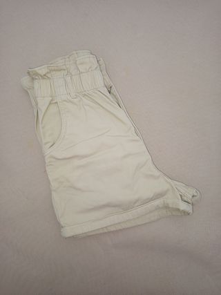 Shorts H&M beige cintura alta