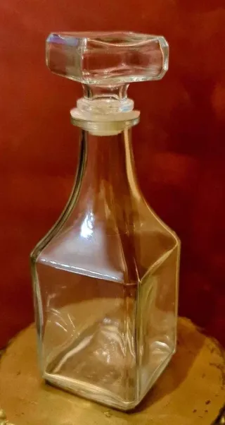 Bottiglia da liquore vintage in vetro