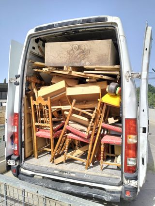 Servicios de transportes y mudanzas