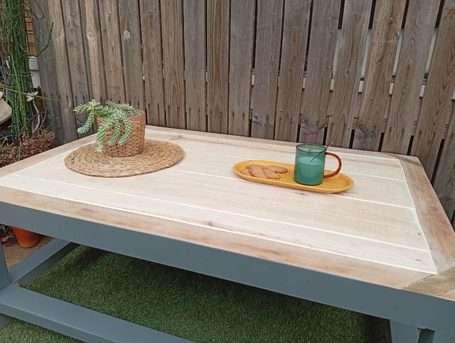 tavolo in legno massello