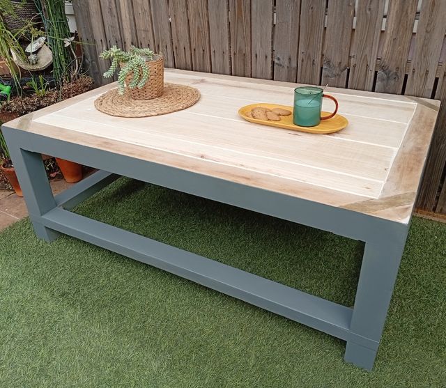 tavolo in legno massello