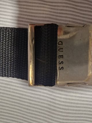 Bolso bandolera Guess negro