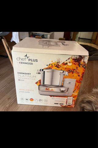 Robot de Cocina Kenwood semi-nuevo.