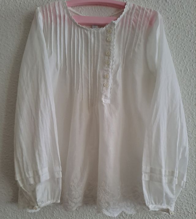 Camisa niña batista perforada, puntilla✅️Muy Nueva
